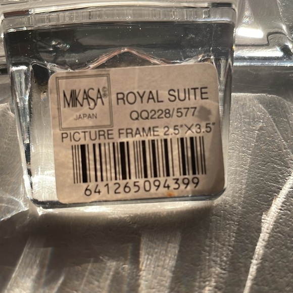 Crystal Mikasa Picture Frame 7” x 6.5” Royal Suite - Picture 5 of 5